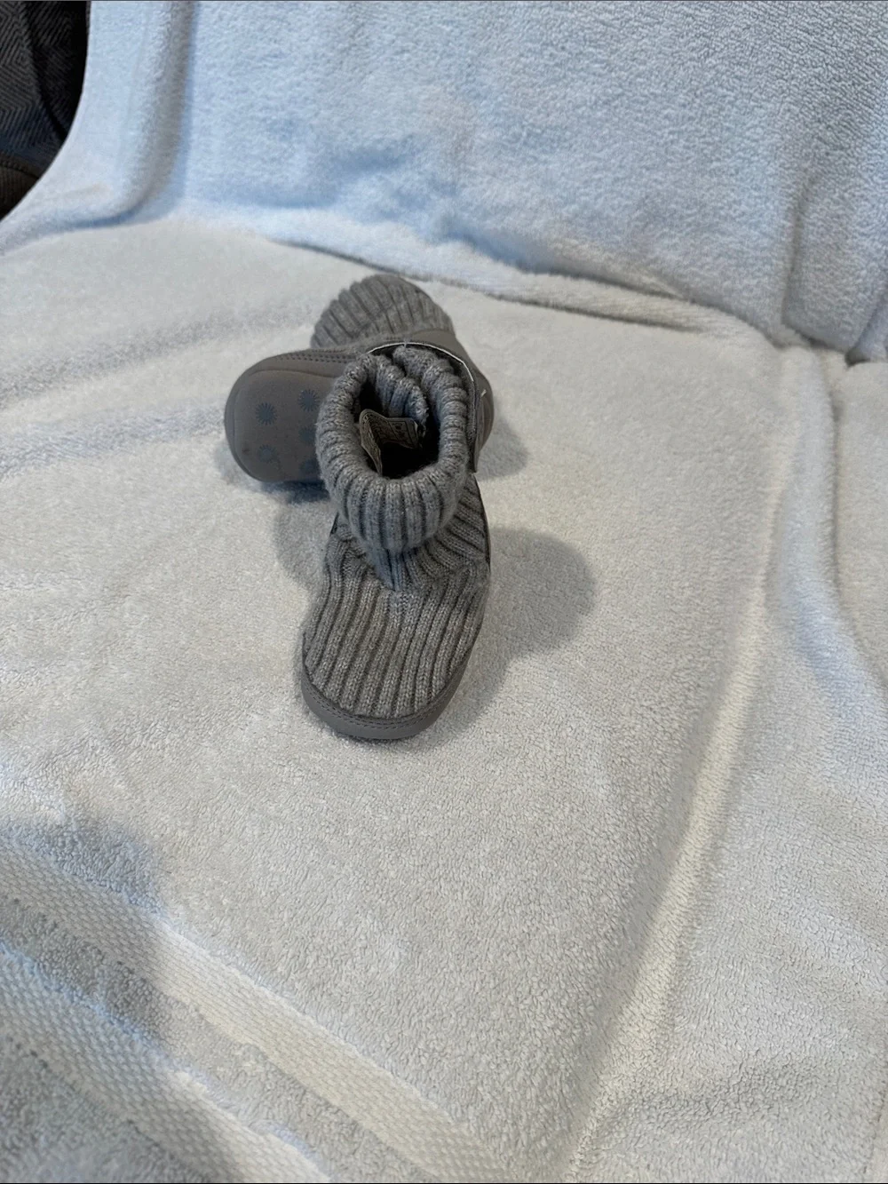 UGG Gray Ribbed Knit Baby Booties with Strap